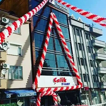 Kızılay kafe açılışı için balon süsleme